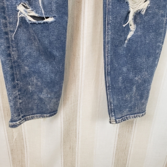 American Eagle Stretch Mom Jeans Shredded‎ Blue Size 4 - Picture 3 of 11